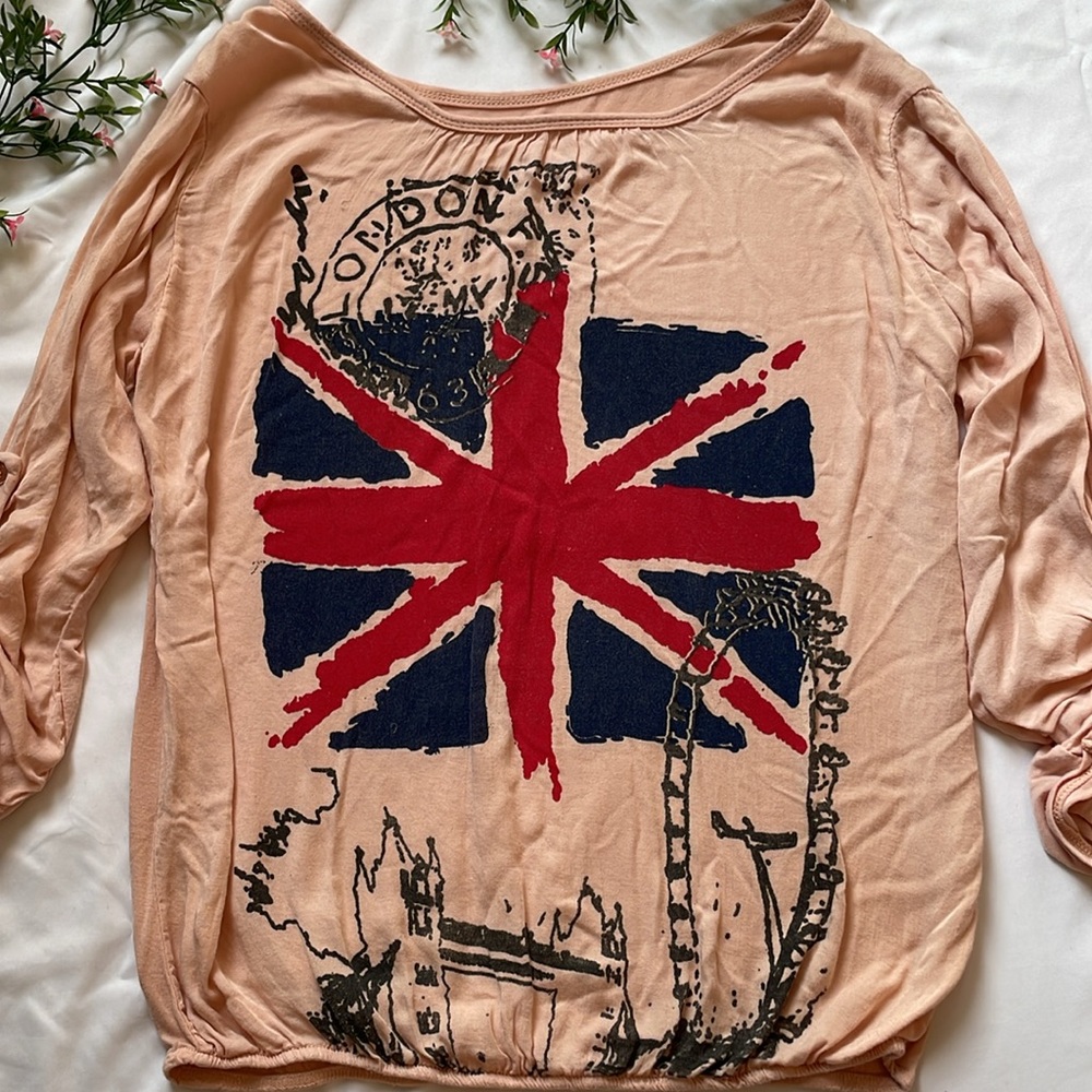 London Union Jack Graphic Long Sleeve Top Elastic Hem Peach Distressed Flawed M